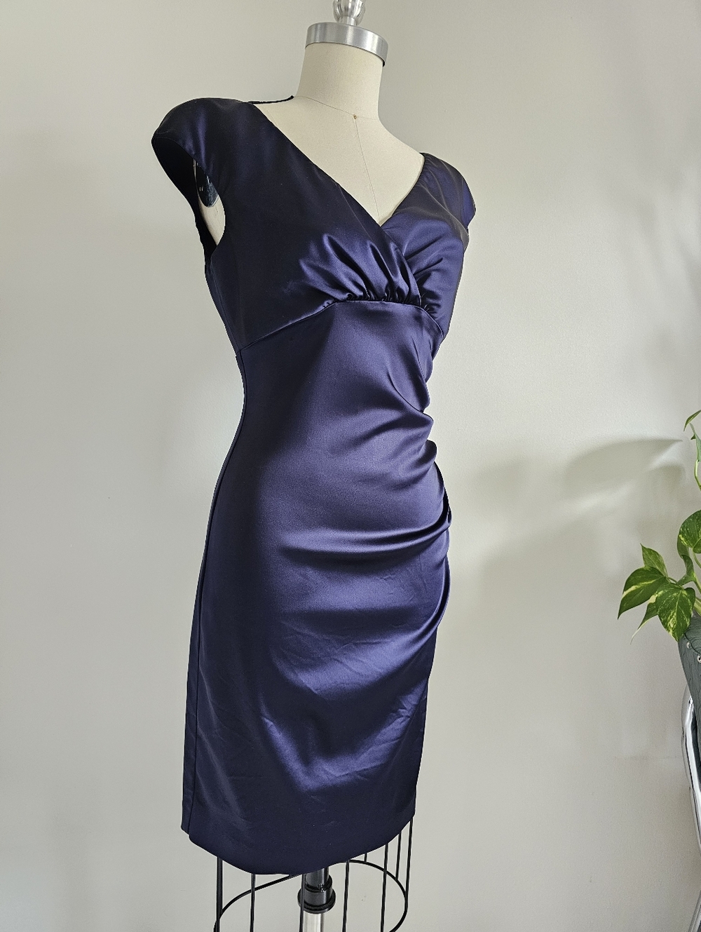 RALPH LAUREN fitted purple/blue satin dress with cap sleeves and gathers
